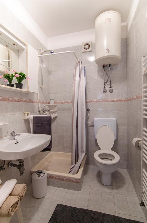 Apartments Karlo & Ivona Labin  Δωμάτιο φωτογραφία