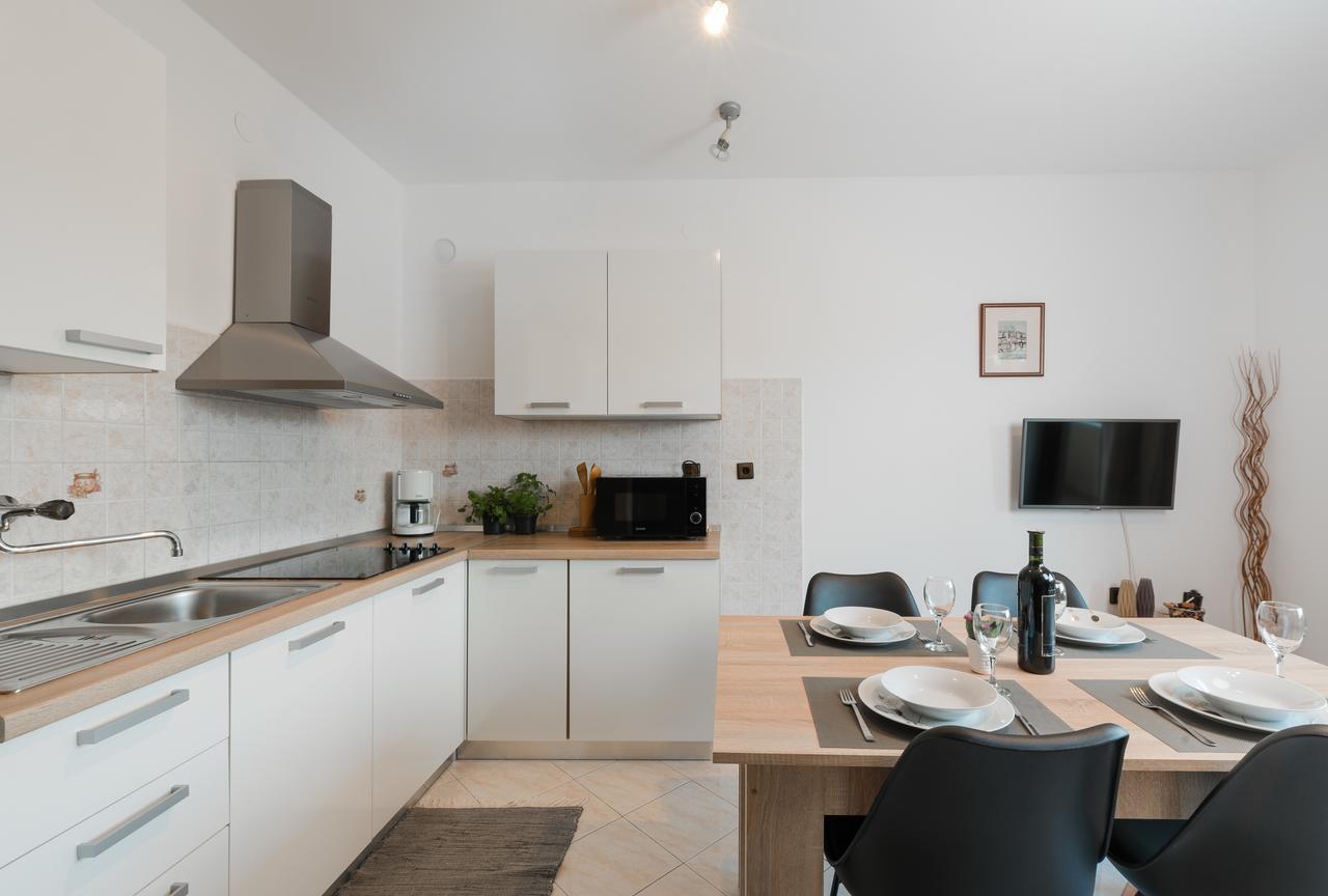 Apartments Karlo & Ivona Labin  Εξωτερικό φωτογραφία